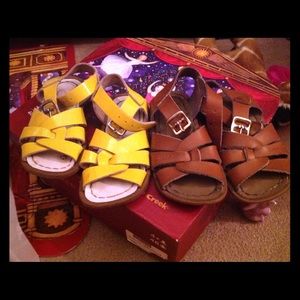 Salt Water Kids Sandals Lot Size 7
